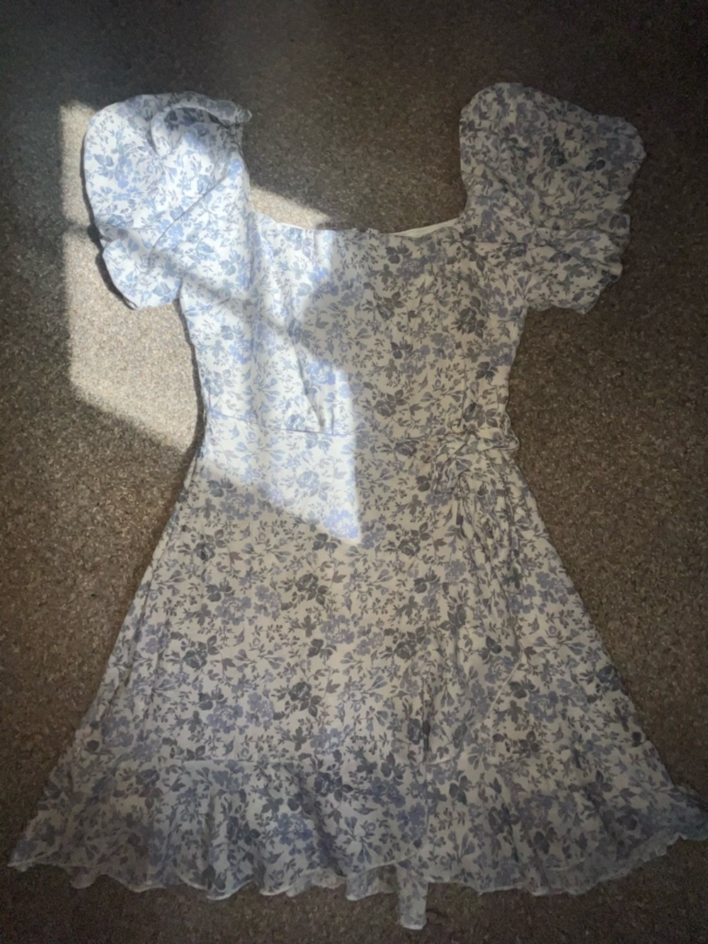 Blue Floral Puff-Sleeve Summer Dress
